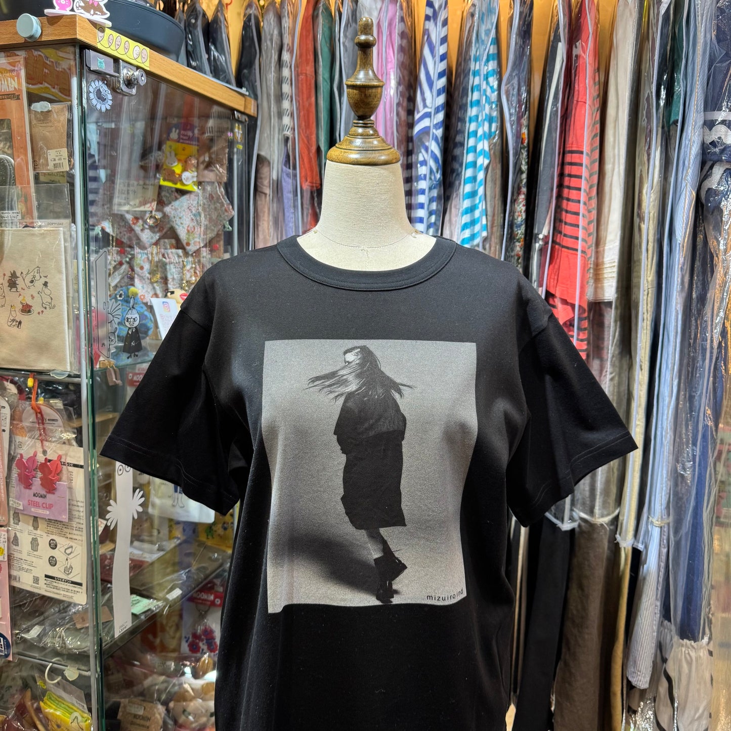 Mizuiro Ind Photo Print Black T-shirt, made in Japan
