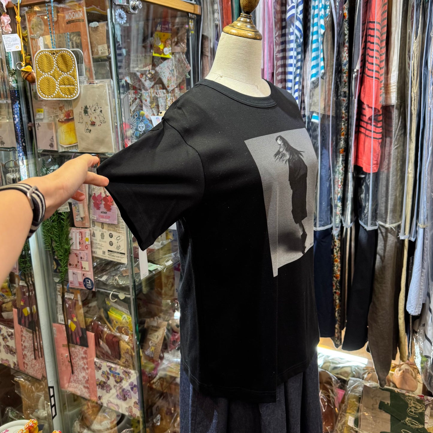 Mizuiro Ind Photo Print Black T-shirt, made in Japan