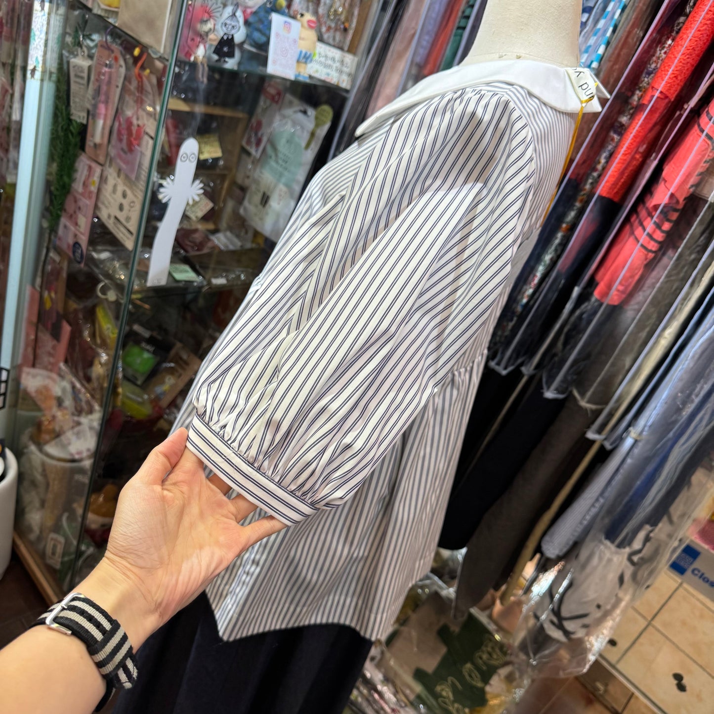 Drowse and yet... Ribbon Collar Striped White Top, made in Japan