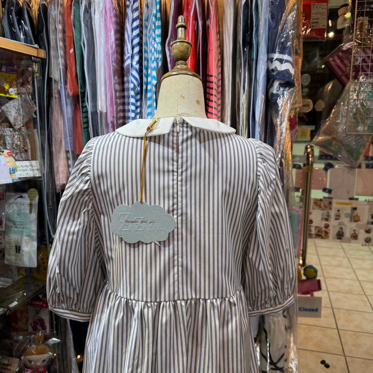 Drowse and yet... Ribbon Collar Striped White Top, made in Japan