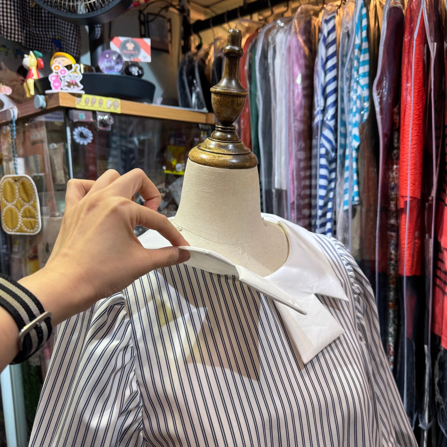 Drowse and yet... Ribbon Collar Striped White Top, made in Japan