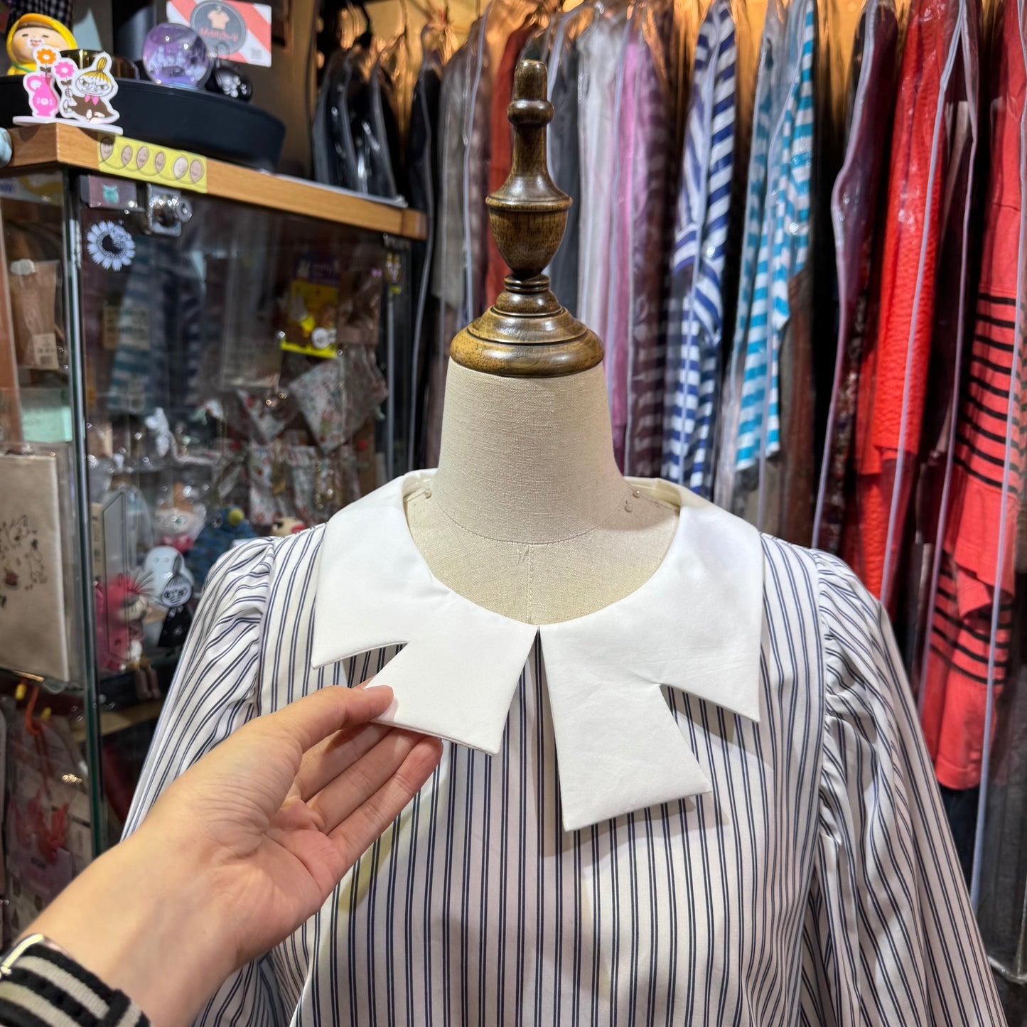 Drowse and yet... Ribbon Collar Striped White Top, made in Japan