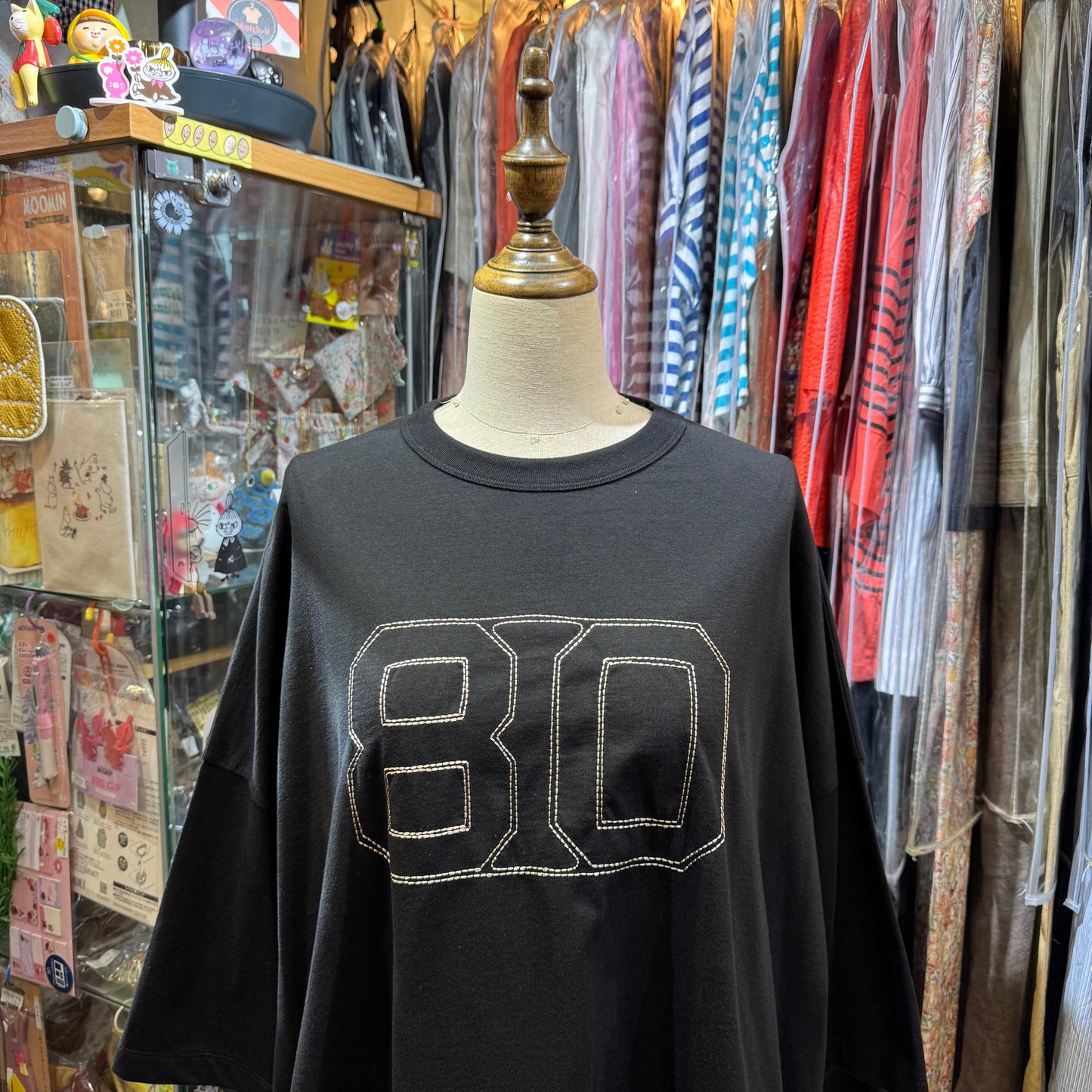 Estroislose Black 80 Embroidery T-shirt, made in Japan