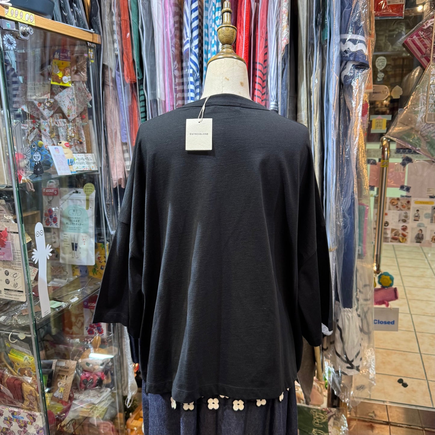 Estroislose Black 80 Embroidery T-shirt, made in Japan