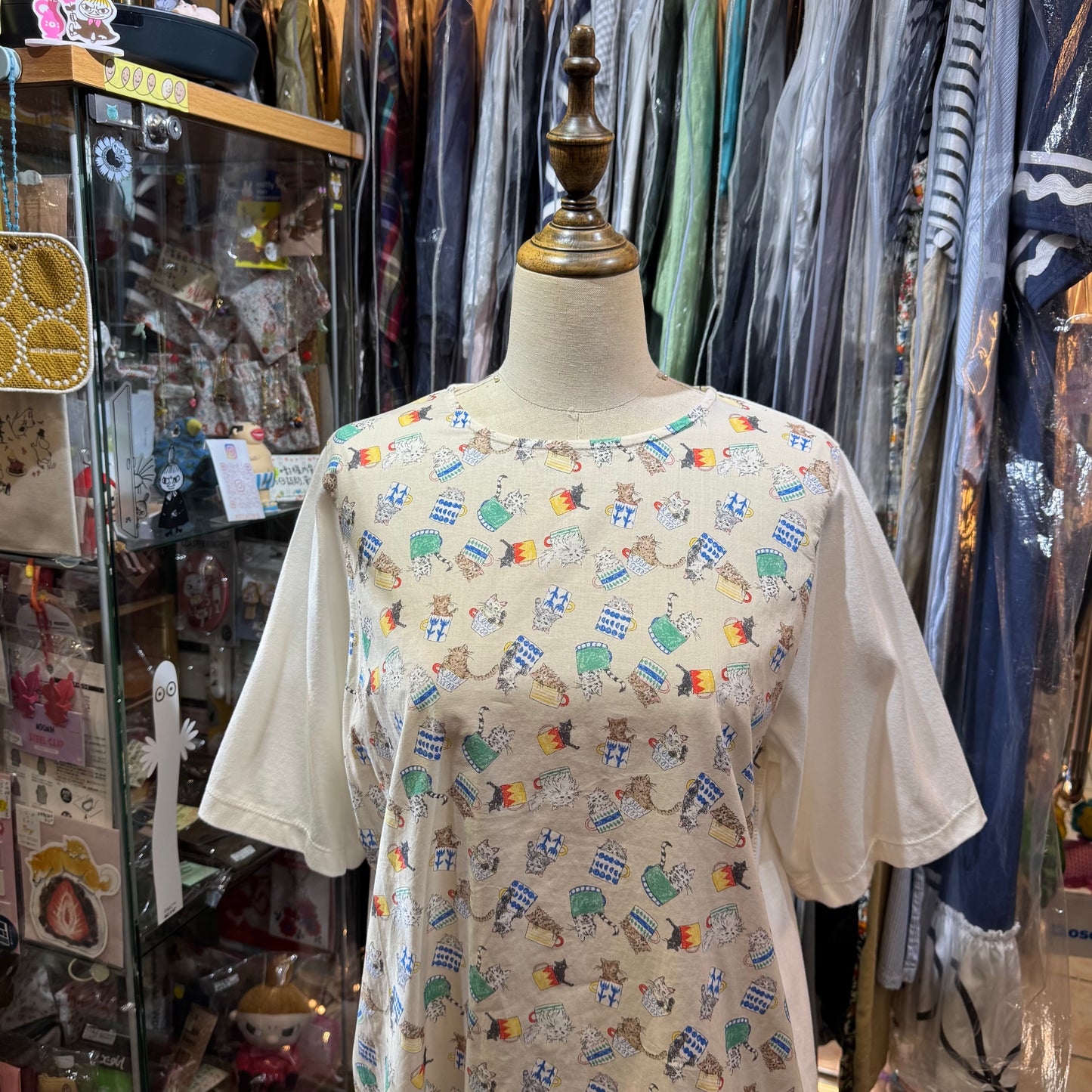 Denicher Cats White T-shirt, made in Japan