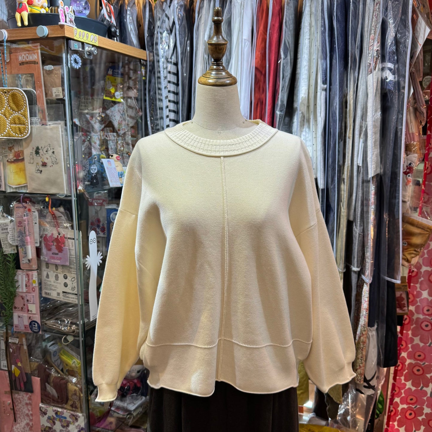Estroislose Ivory Cotton Top