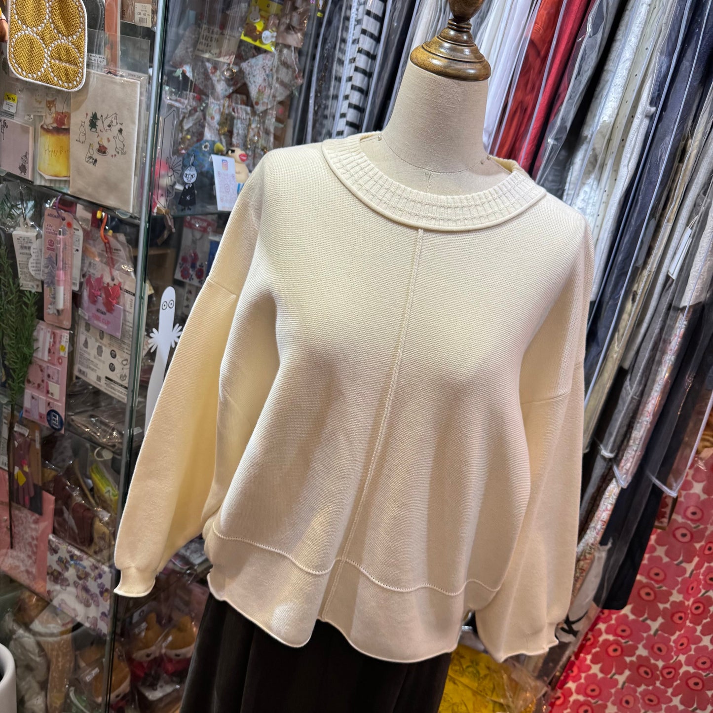 Estroislose Ivory Cotton Top