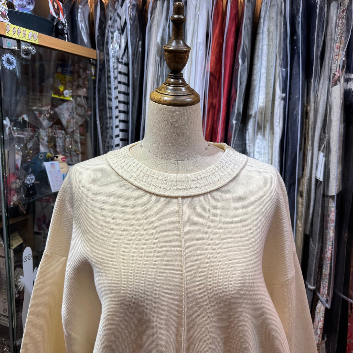 Estroislose Ivory Cotton Top