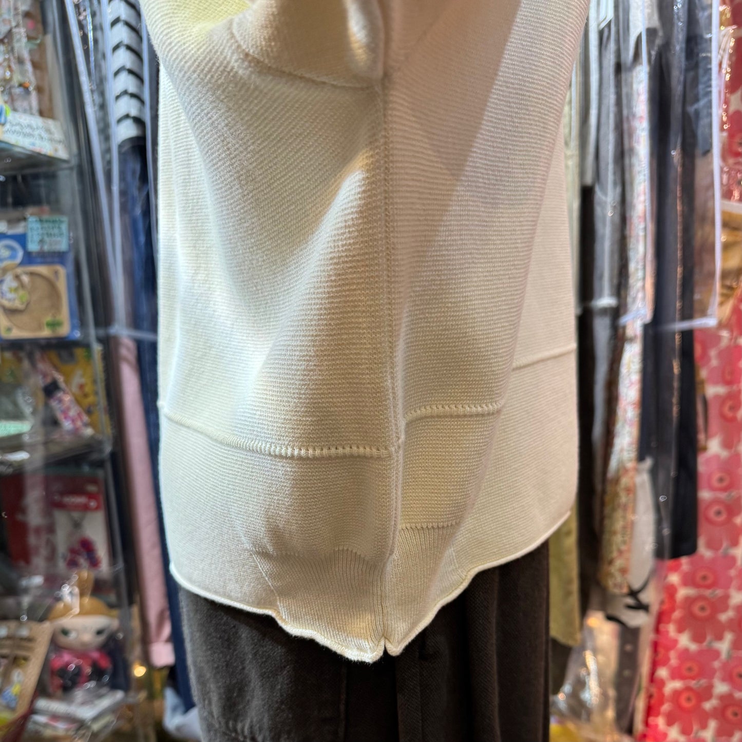 Estroislose Ivory Cotton Top