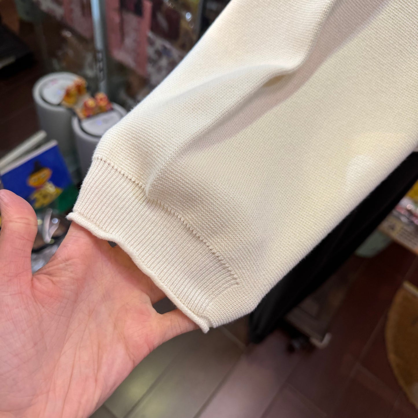 Estroislose Ivory Cotton Top