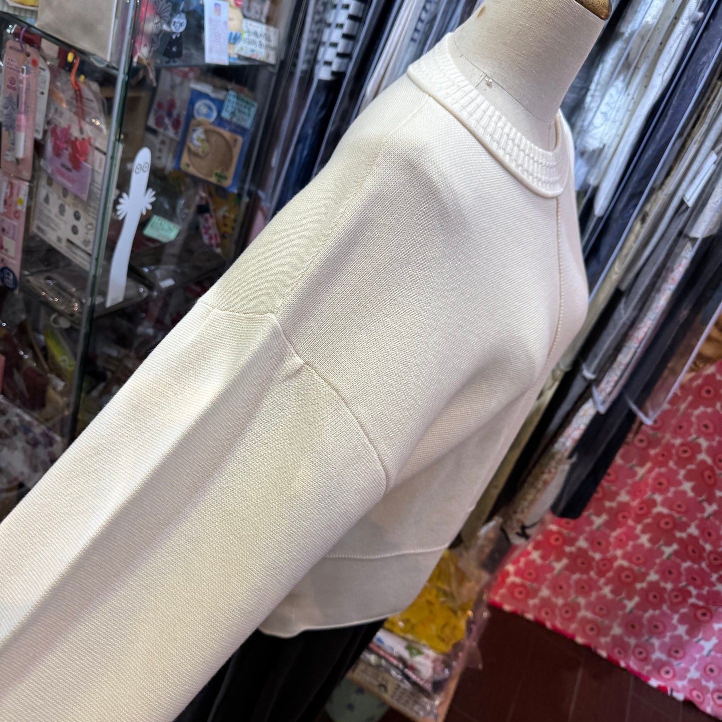 Estroislose Ivory Cotton Top