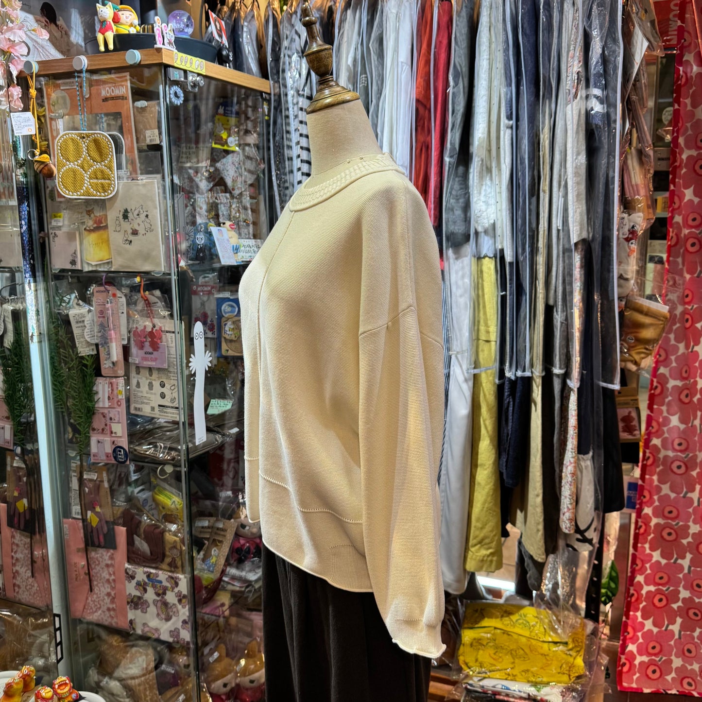 Estroislose Ivory Cotton Top
