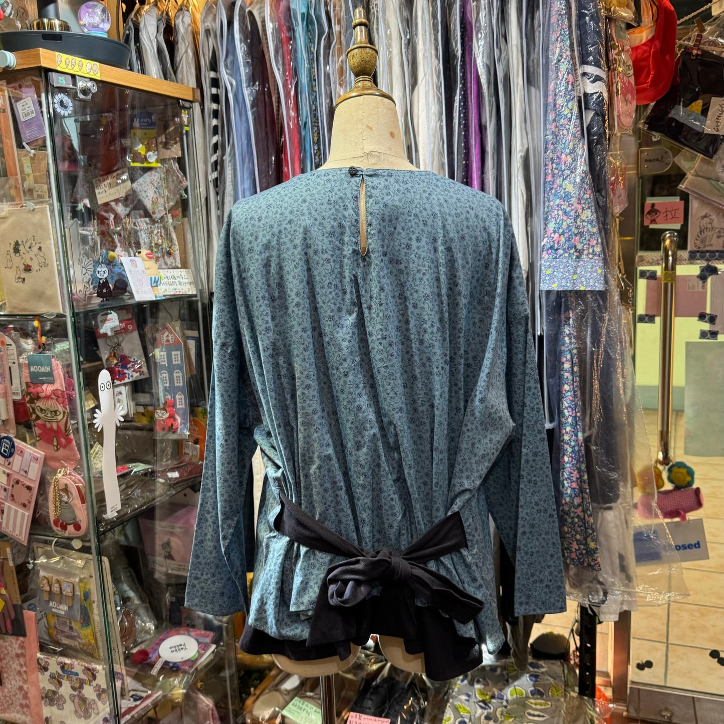 Sale- (g) Floral Blue Top, made in Japan