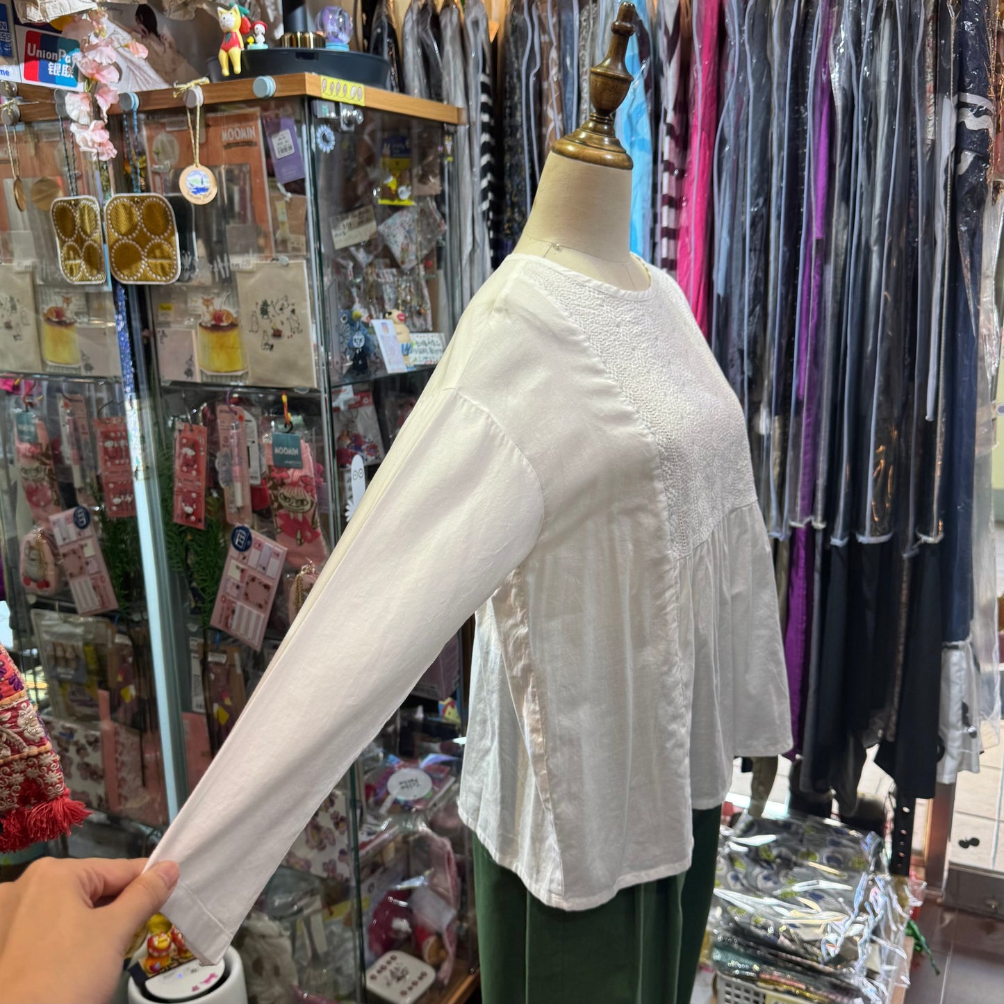 Sale- Days Embroidery Cotton Top, 2 Colors, made in Japan