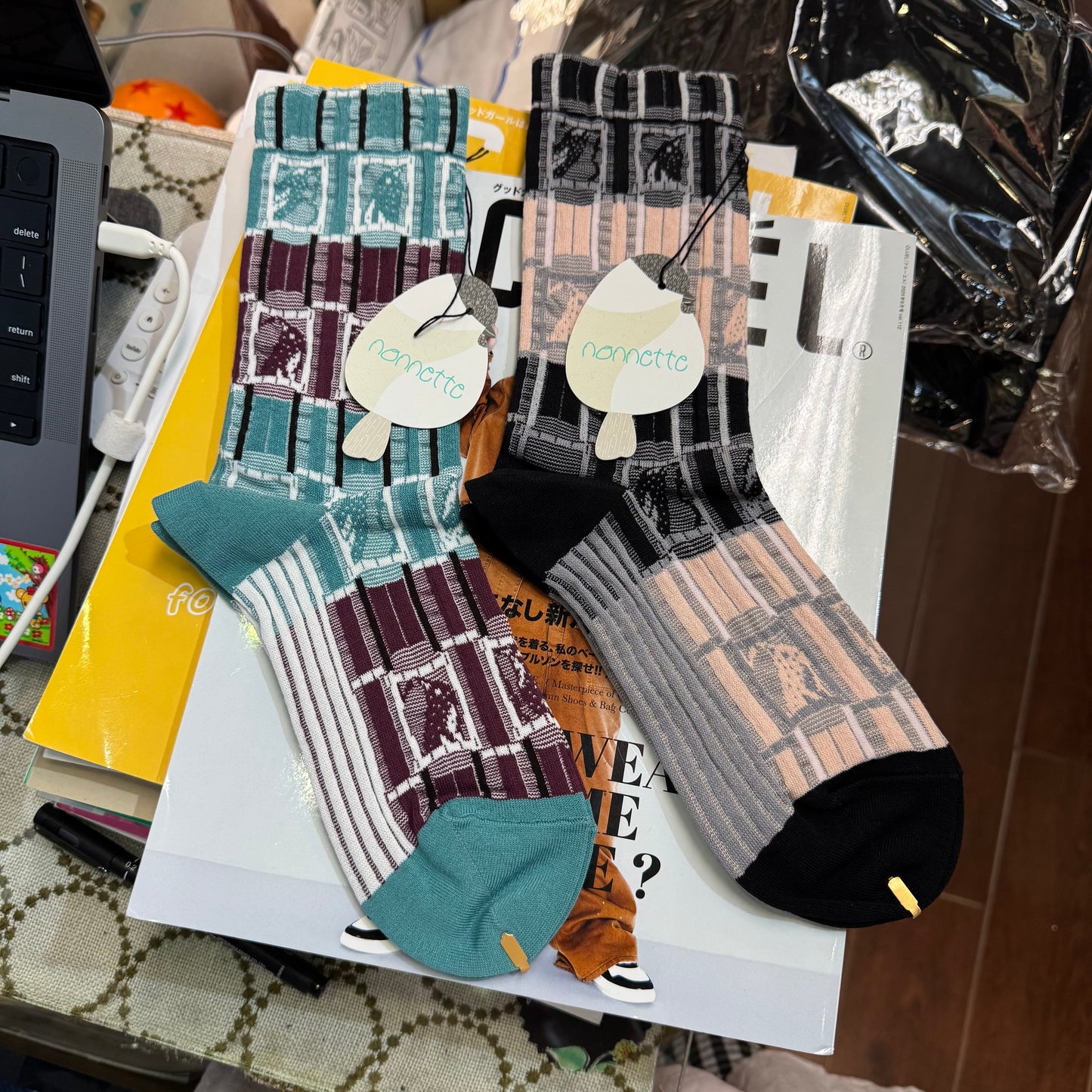 Nonette Bumpy line Socks, 2 Colors, made in Japan
