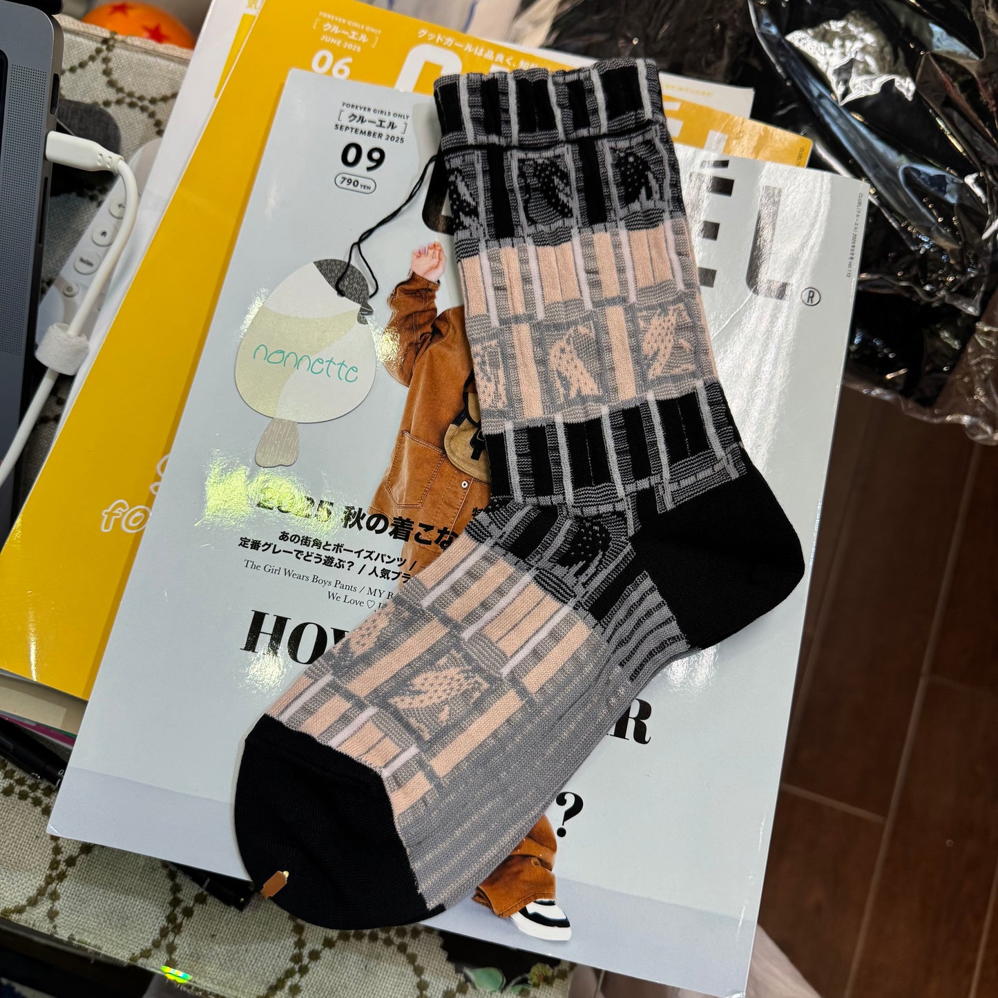 Nonette Bumpy line Socks, 2 Colors, made in Japan