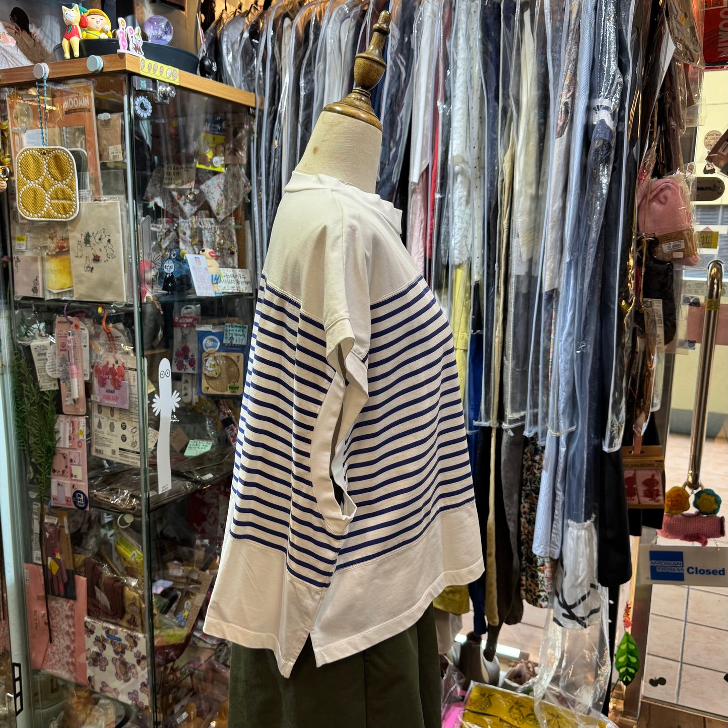 Estroislose White X Blue Striped Top, made in Japan
