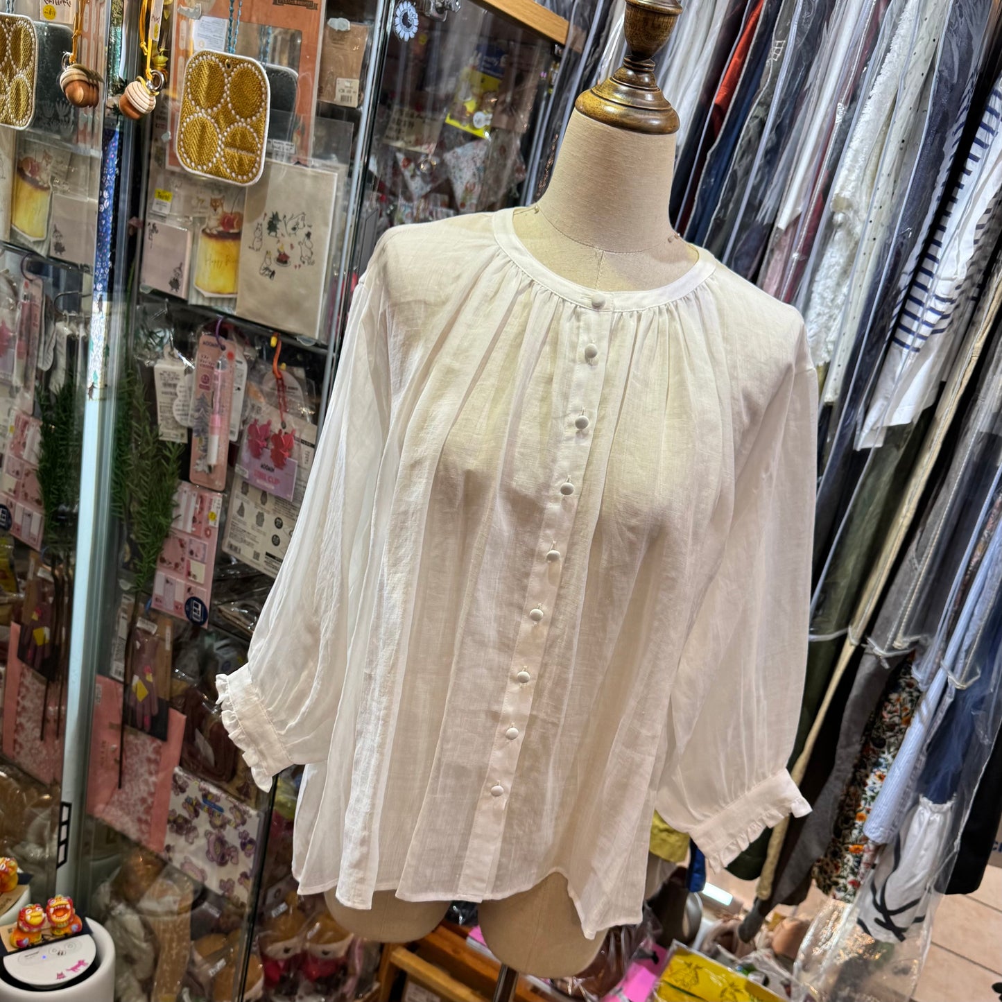 Lueuf White Linen Shirt, made in Japan