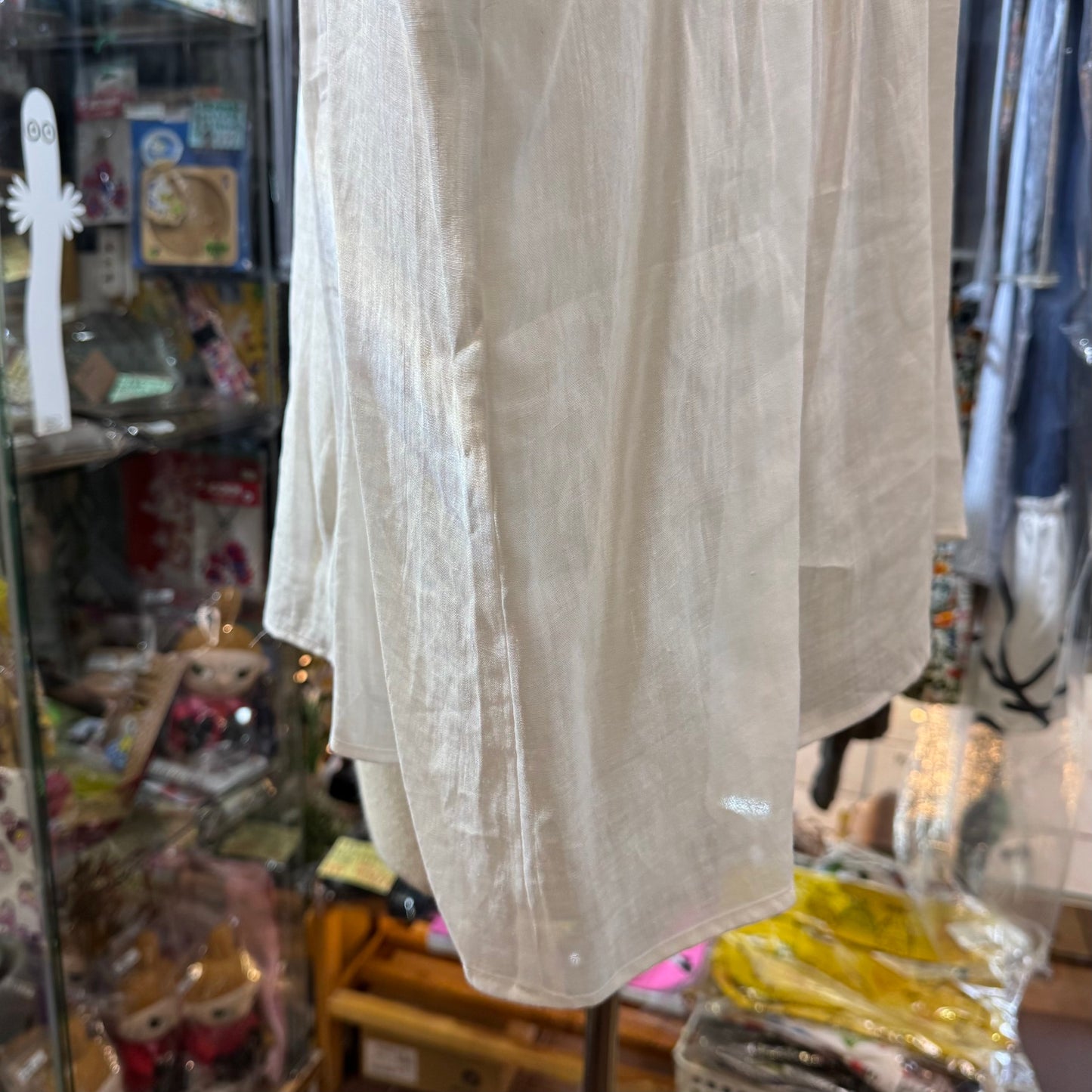 Lueuf White Linen Shirt, made in Japan