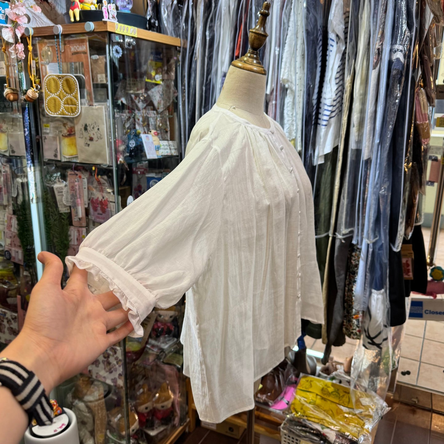 Lueuf White Linen Shirt, made in Japan