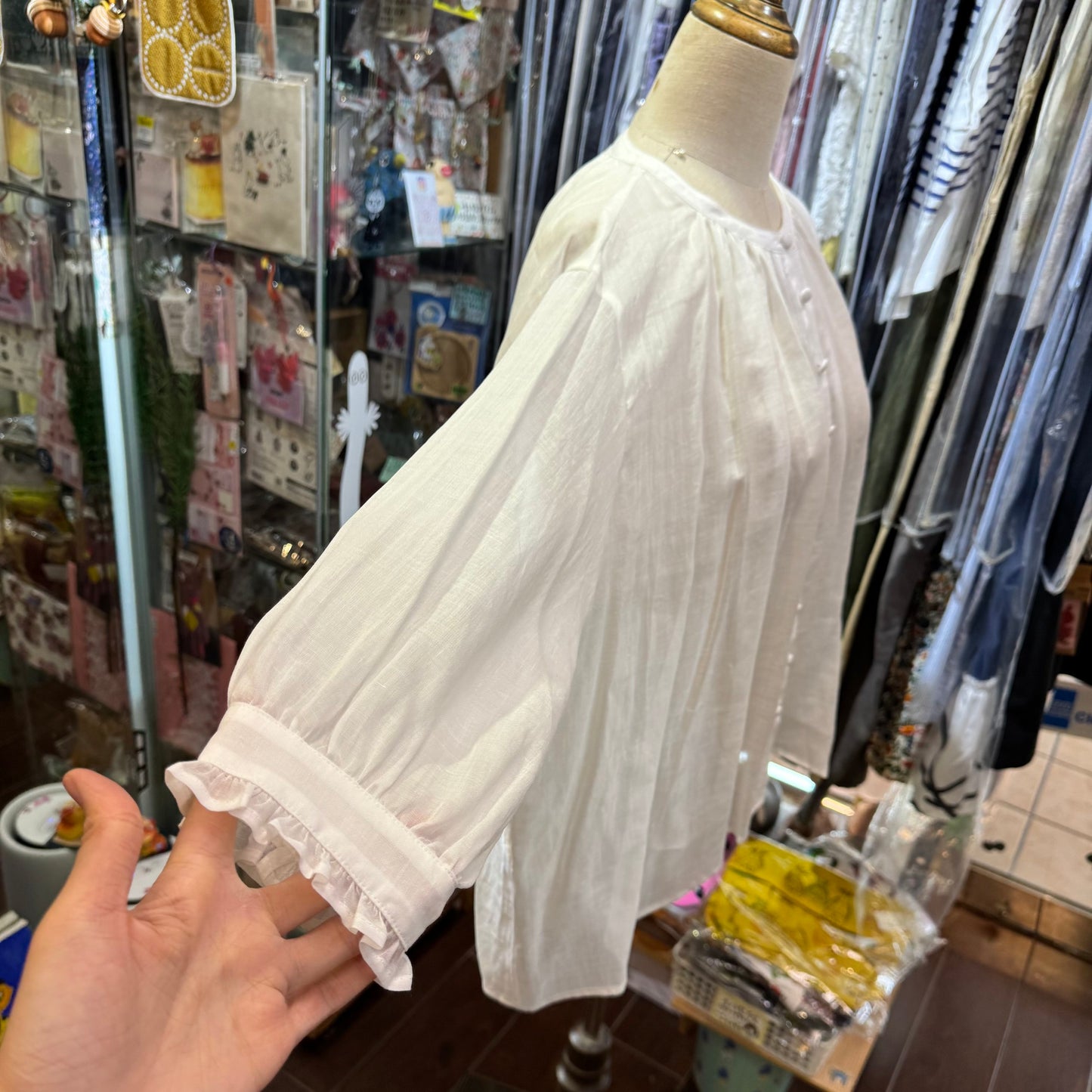 Lueuf White Linen Shirt, made in Japan