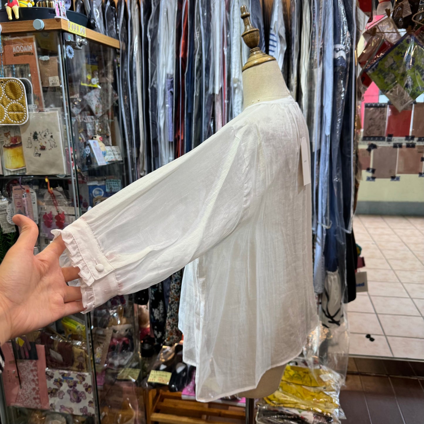 Lueuf White Linen Shirt, made in Japan
