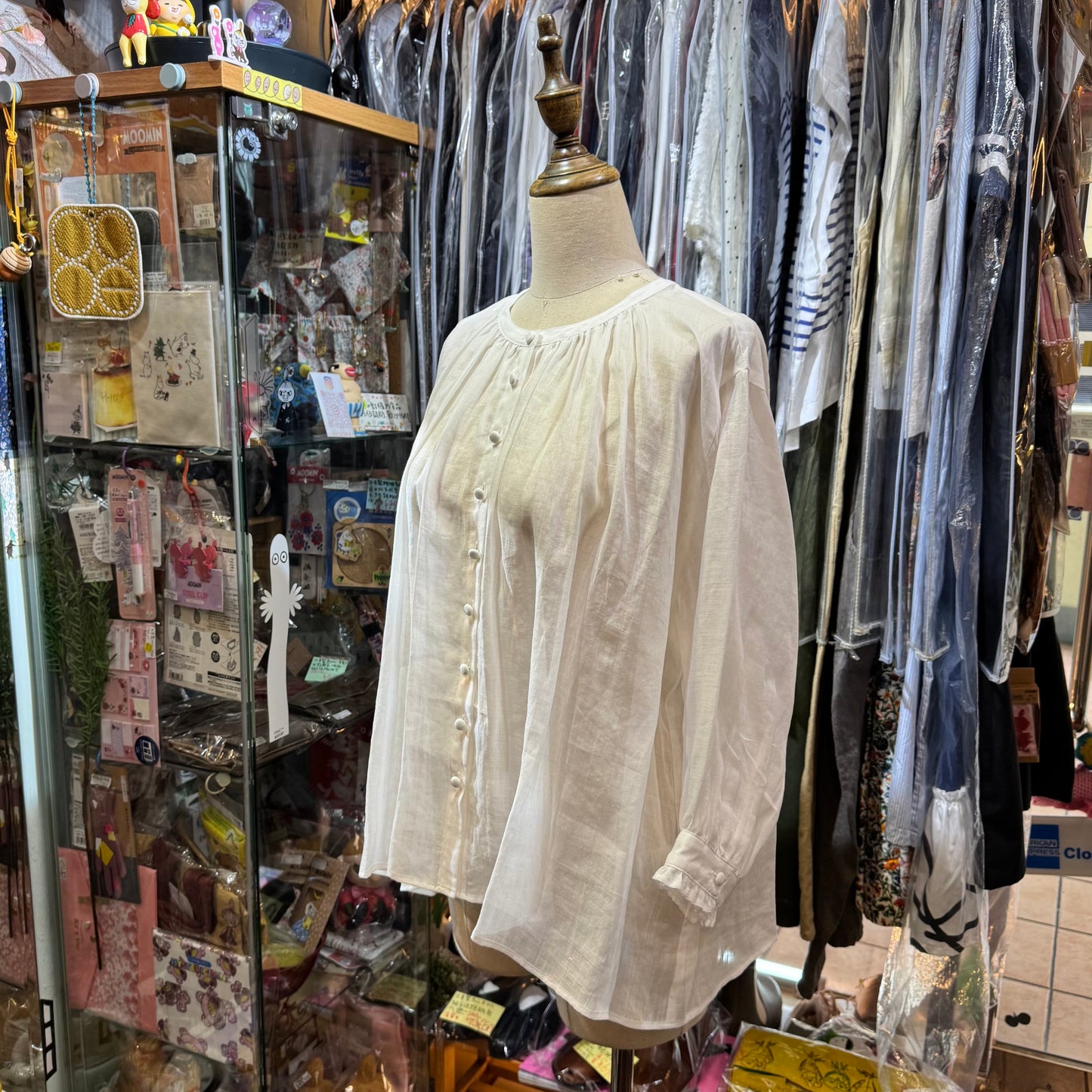 Lueuf White Linen Shirt, made in Japan