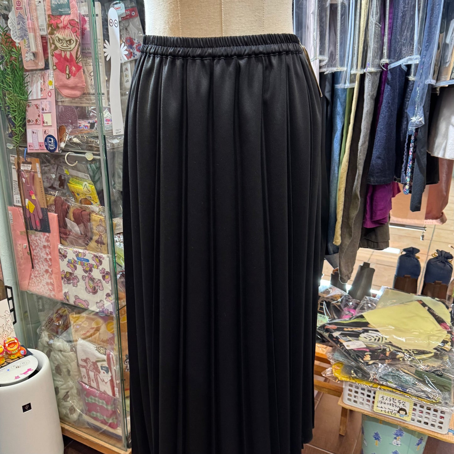 Sale- Liyoca Tuck Skirt, made in Japan