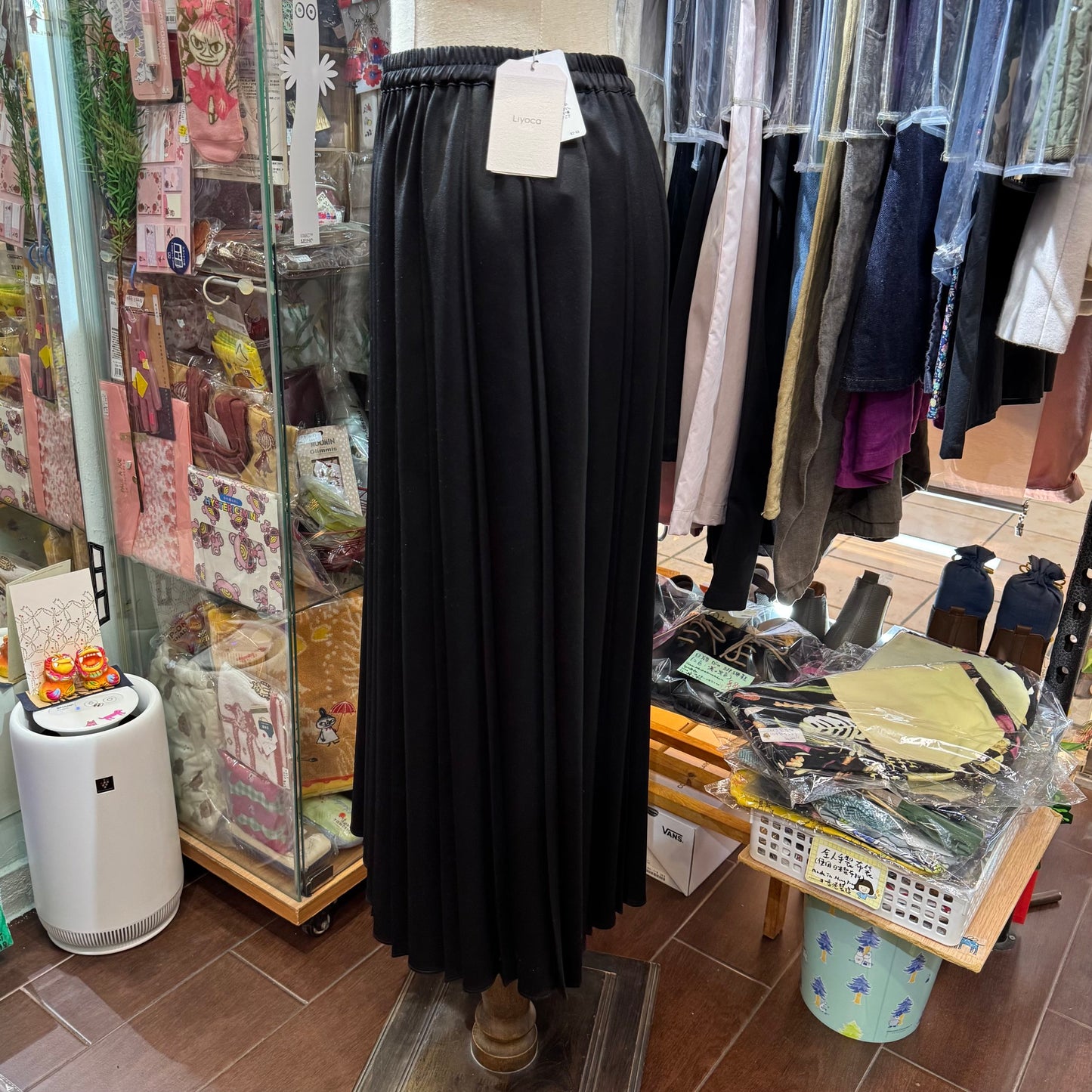 Sale- Liyoca Tuck Skirt, made in Japan