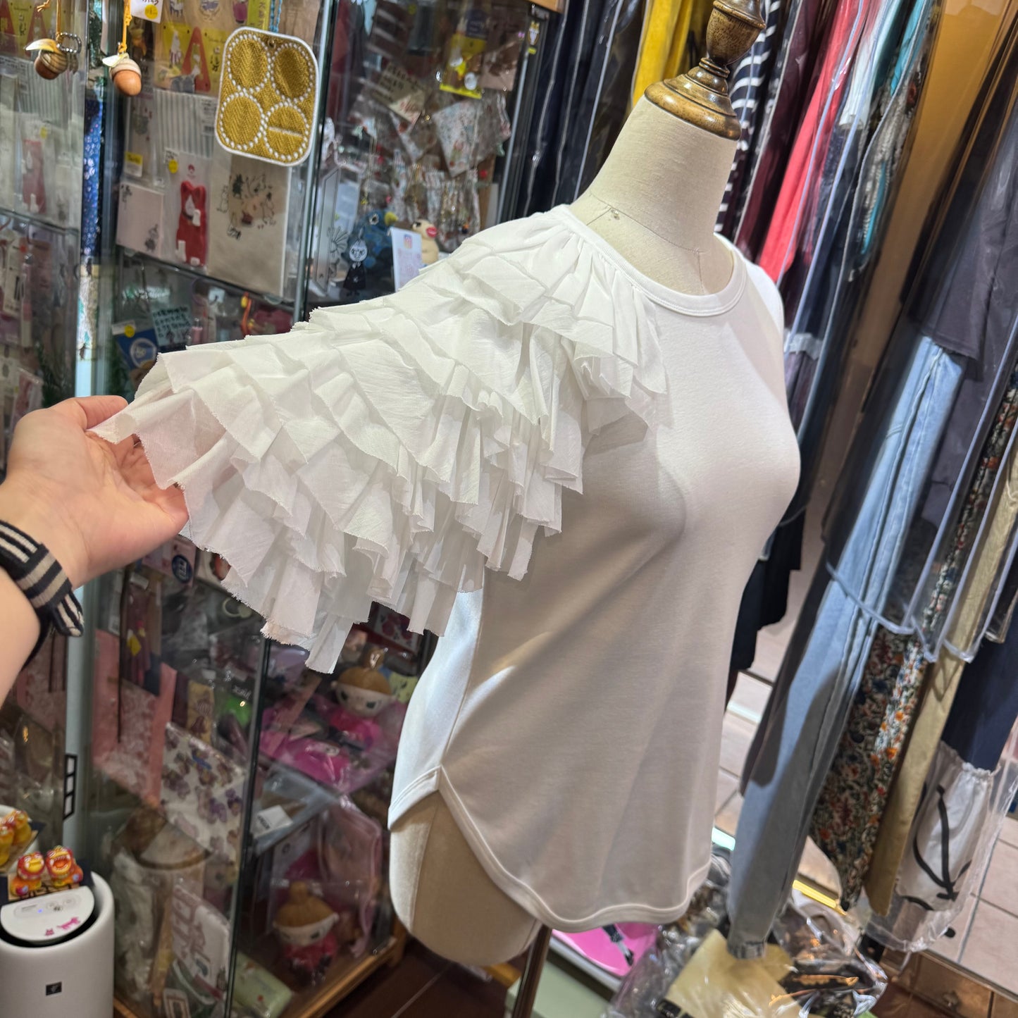 Hiromithistle White Frill Top, made in Japan