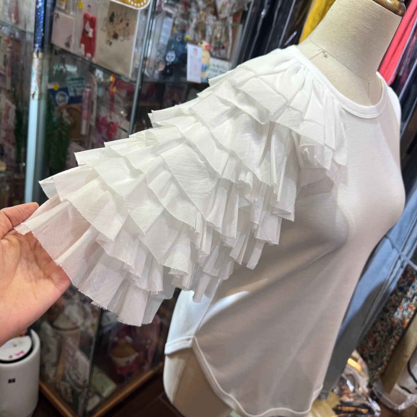 Hiromithistle White Frill Top, made in Japan