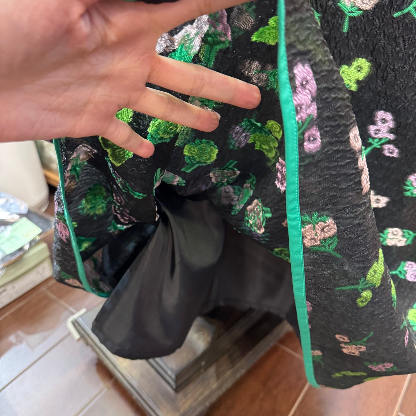Kittle Black Flower Jacquard Skirt, made in Korea