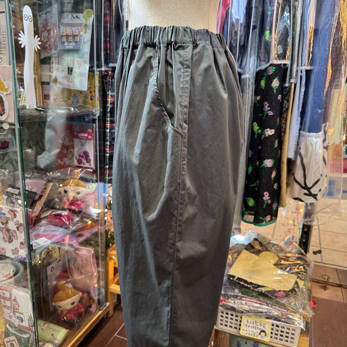 Lueuf Cropped Pants, 2 Colors, made in Japan