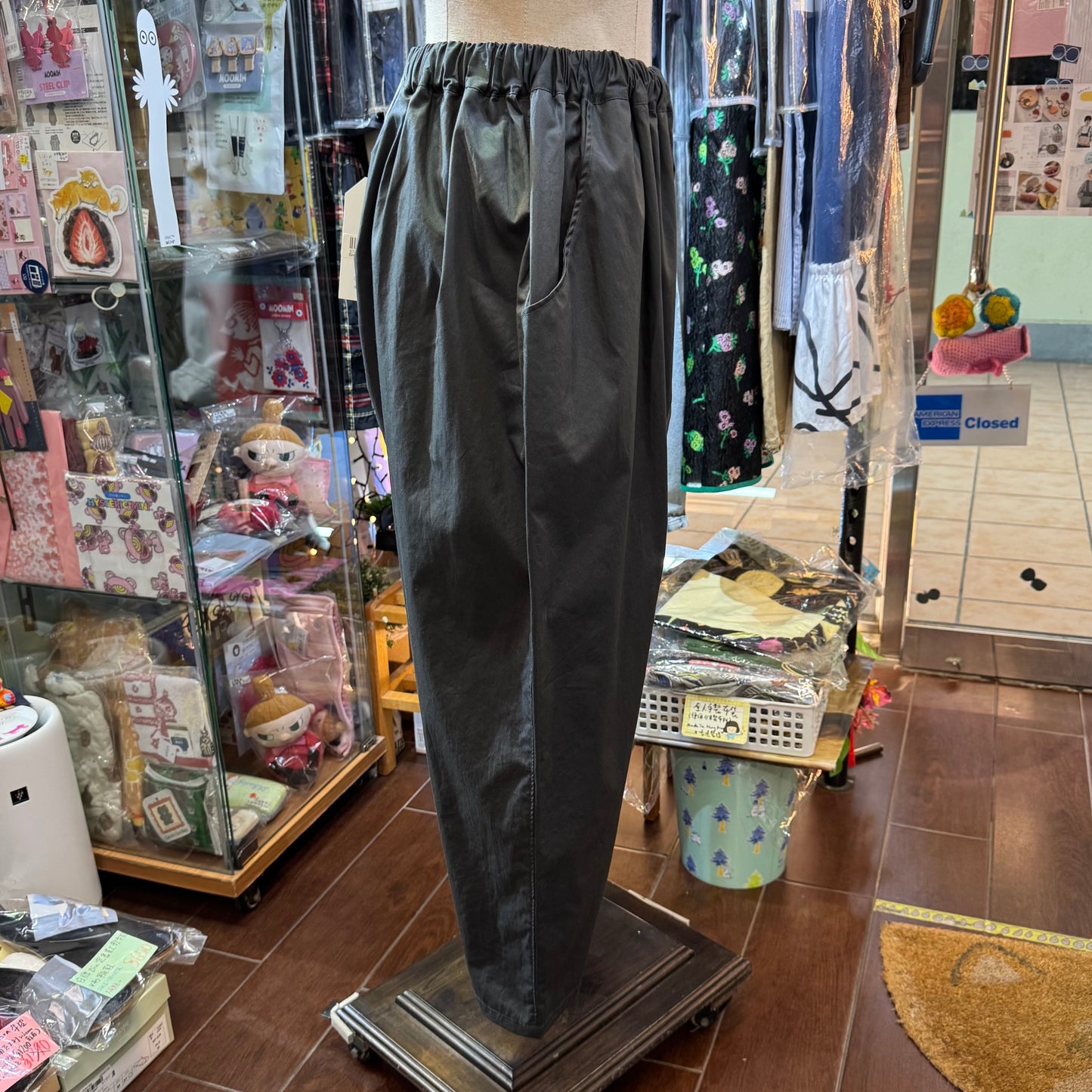 Lueuf Cropped Pants, 2 Colors, made in Japan