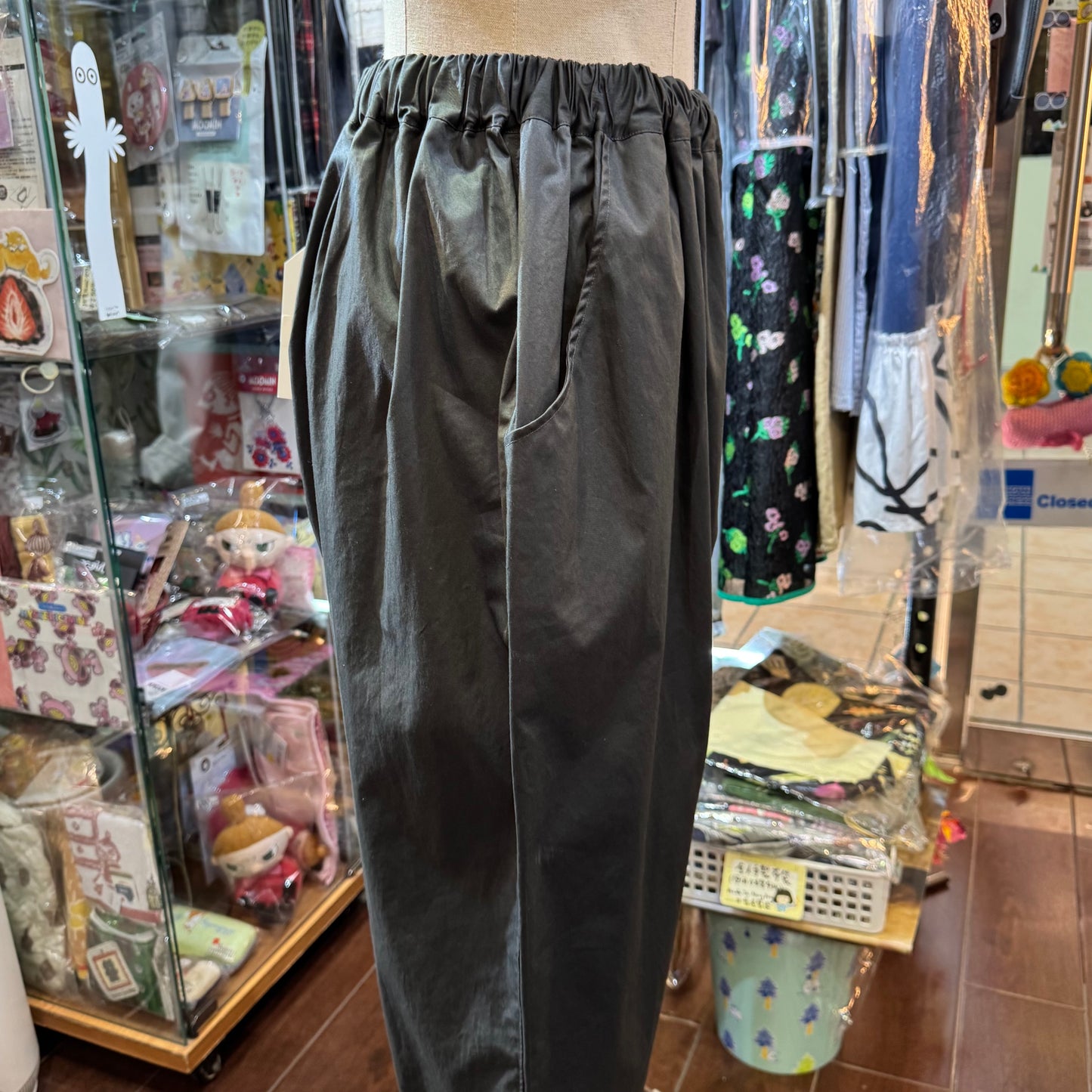 Lueuf Cropped Pants, 2 Colors, made in Japan
