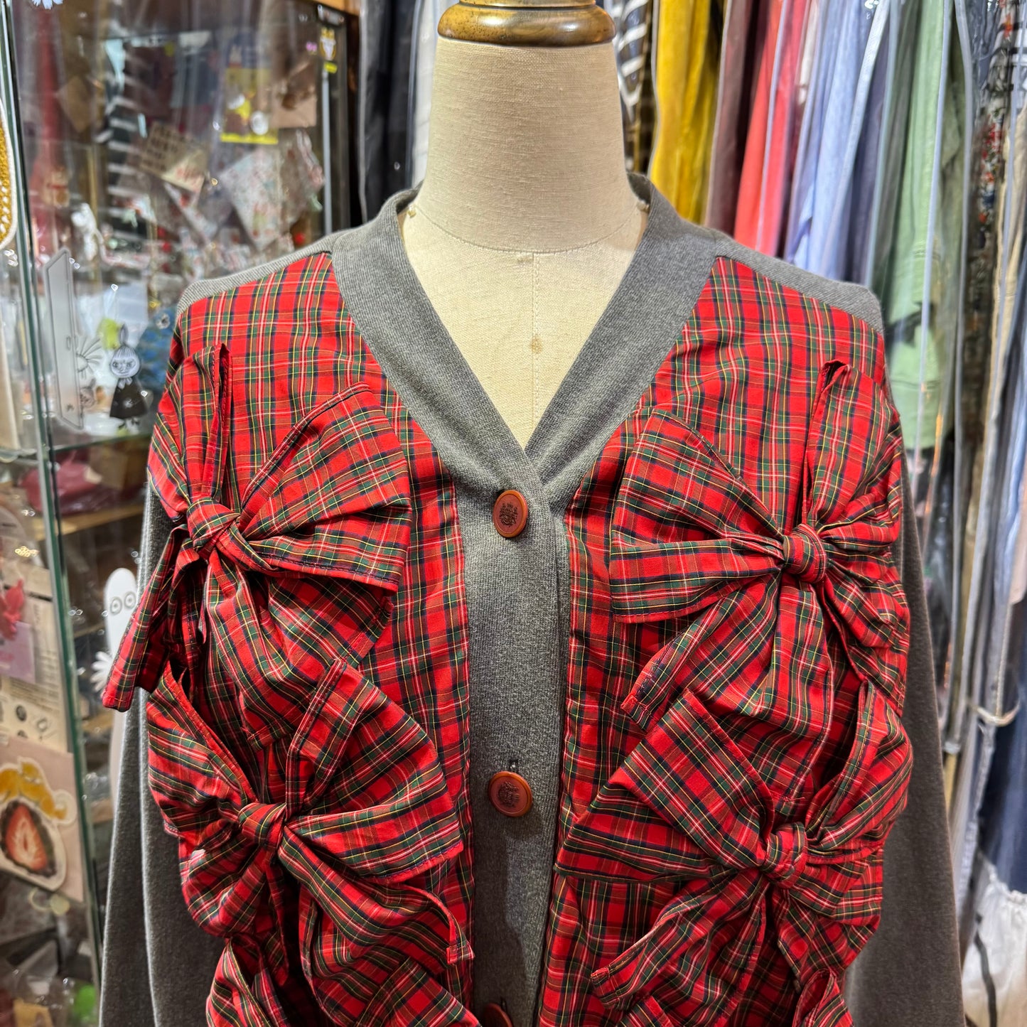 Drowse and Yet… Checked Ribbon Charcoal Cardigan, made in Japan