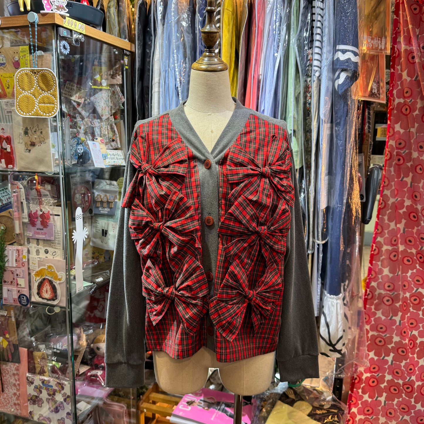 Drowse and Yet… Checked Ribbon Charcoal Cardigan, made in Japan