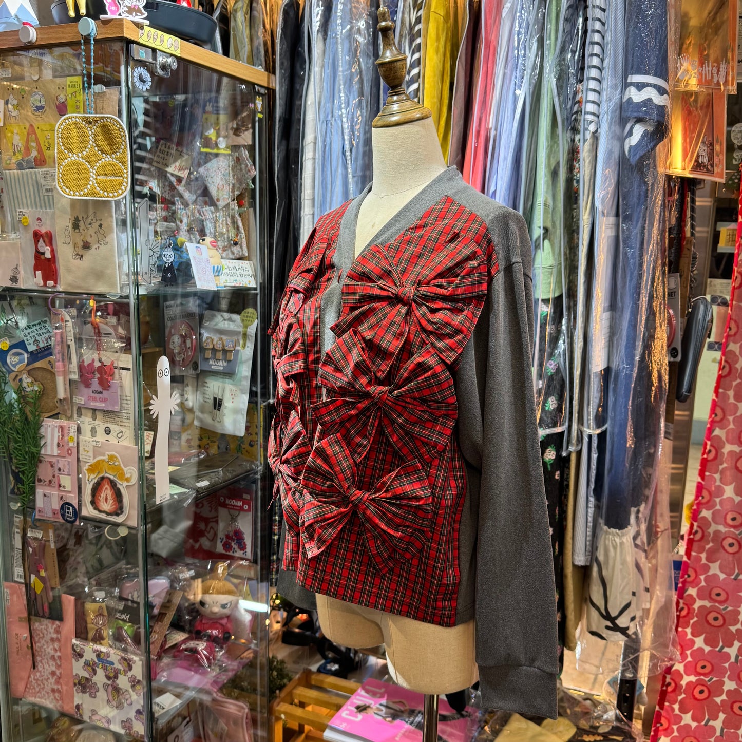 Drowse and Yet… Checked Ribbon Charcoal Cardigan, made in Japan