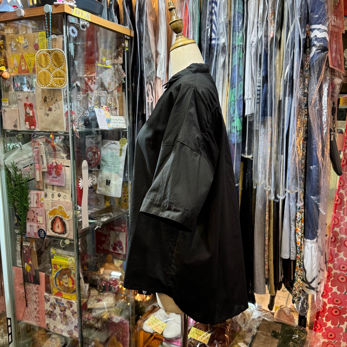 Ichi Black Shirt, made in Vietnam