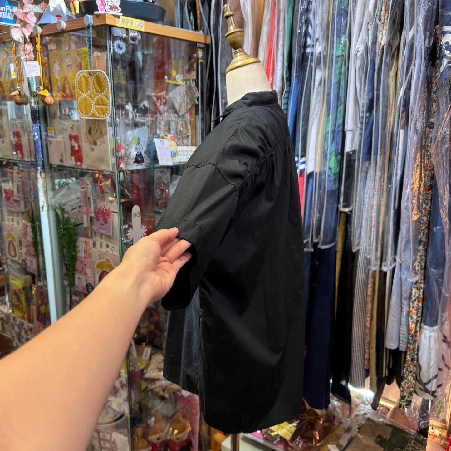 Ichi Black Shirt, made in Vietnam