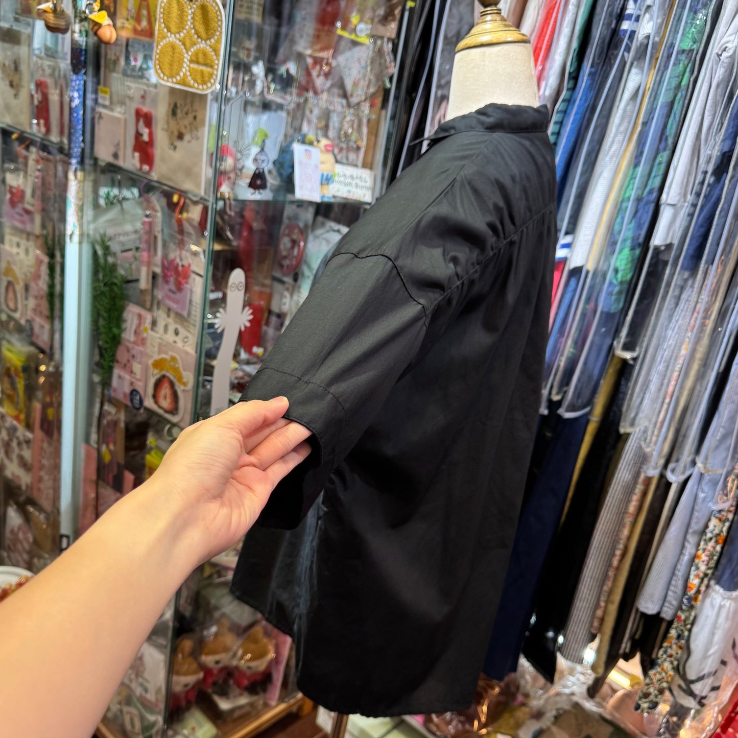 Ichi Black Shirt, made in Vietnam