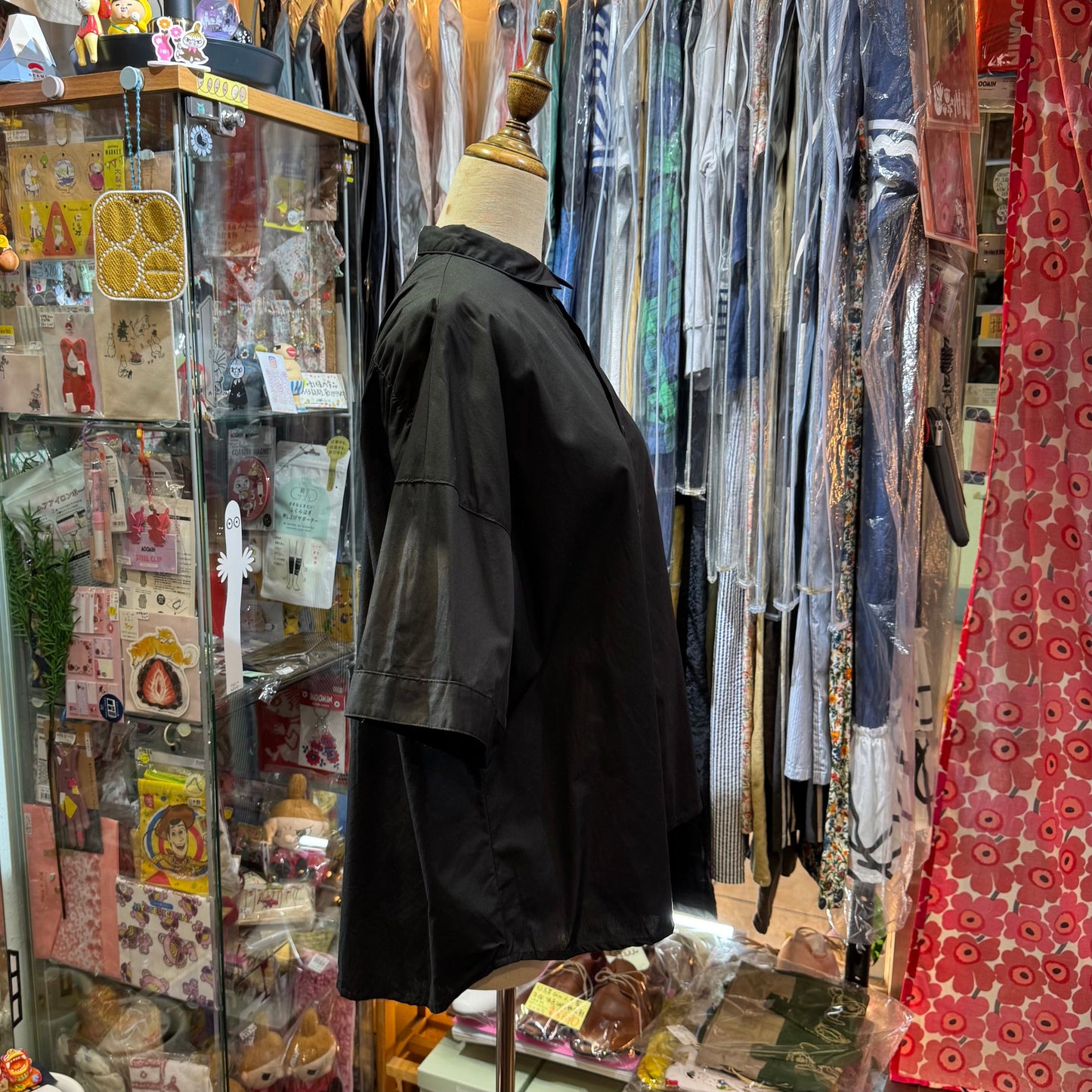 Ichi Black Shirt, made in Vietnam