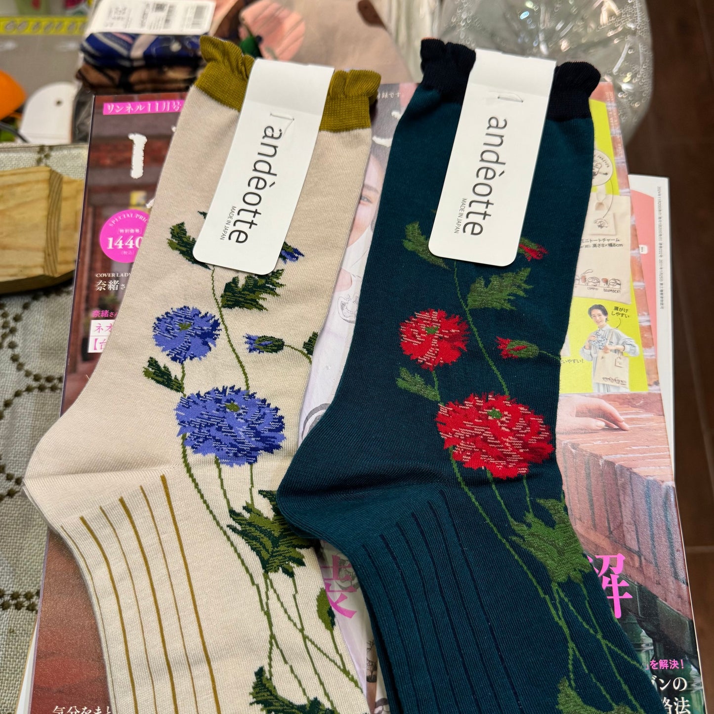 ande Floral Socks, 2 Colors, made in Japan