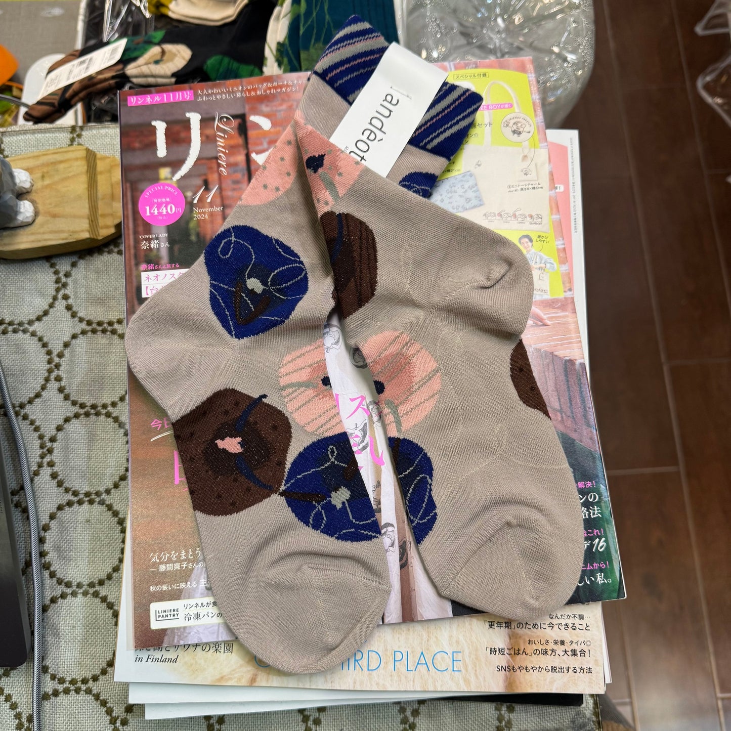 ande Floral Socks, 2 Colors, made in Japan