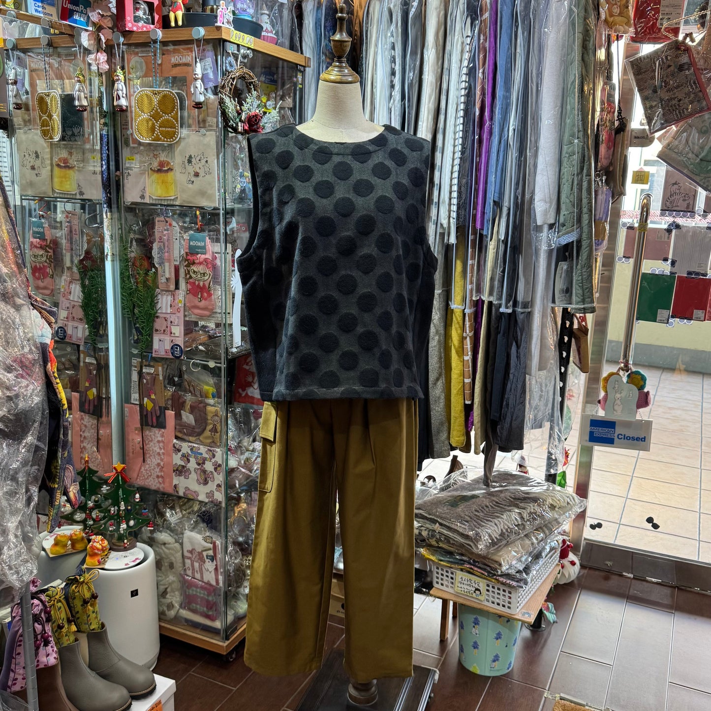 Sale-Nachukara Polka Black Vest, made in Japan