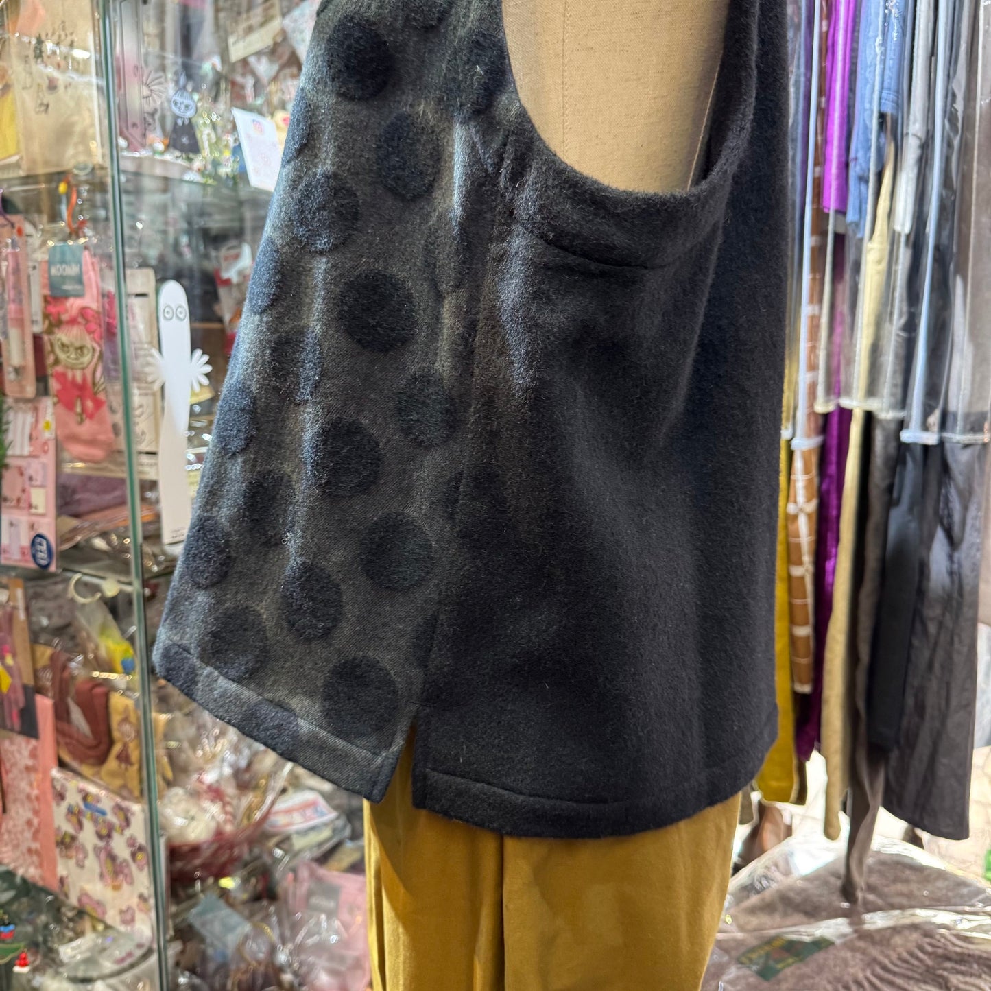 Sale-Nachukara Polka Black Vest, made in Japan