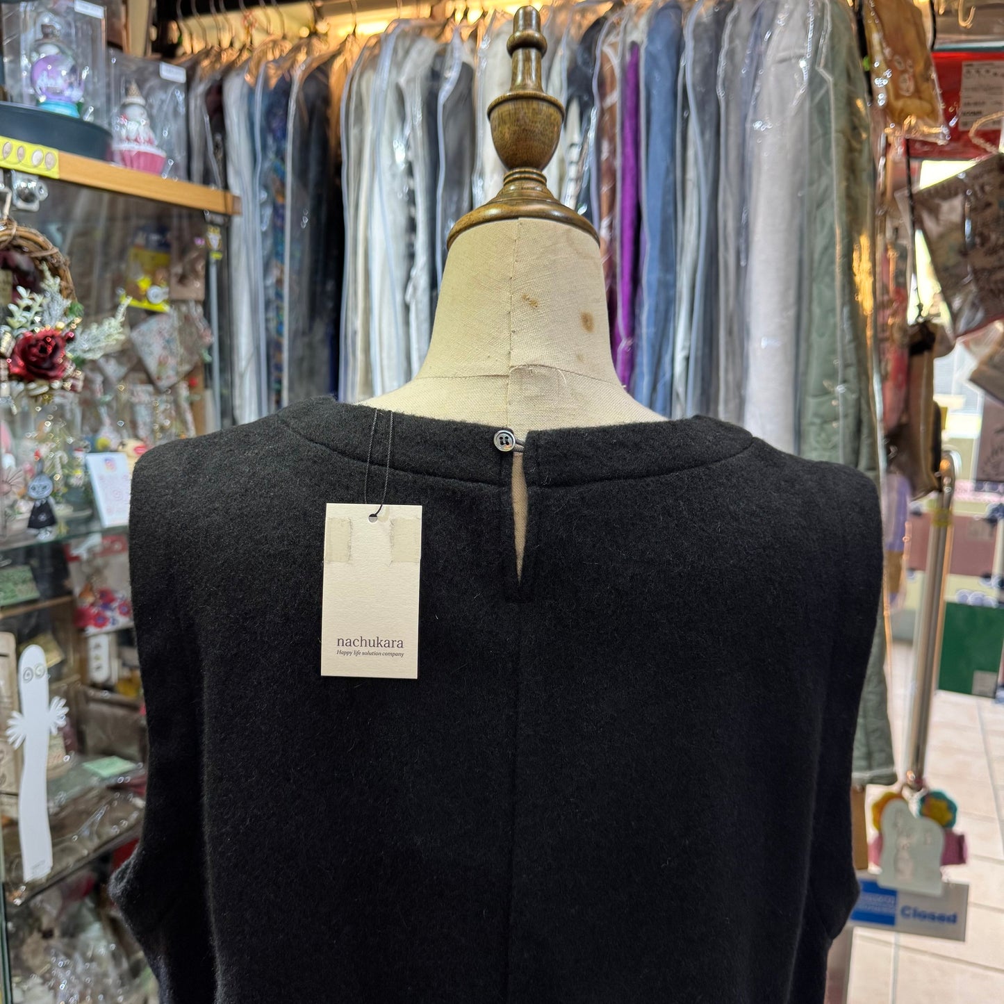 Sale-Nachukara Polka Black Vest, made in Japan