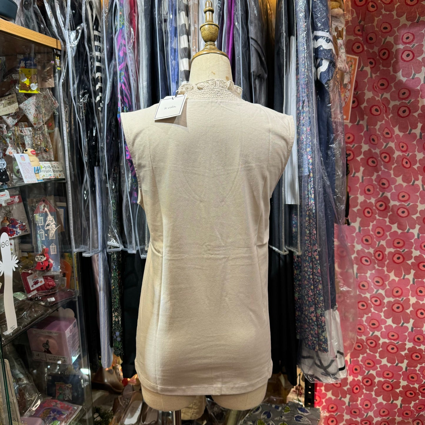 Sale- Le colis Lace Vest Top, 2 Colors