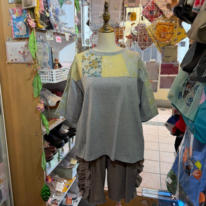 Cotton … Patchworks Grey T-shirt, made in Japan