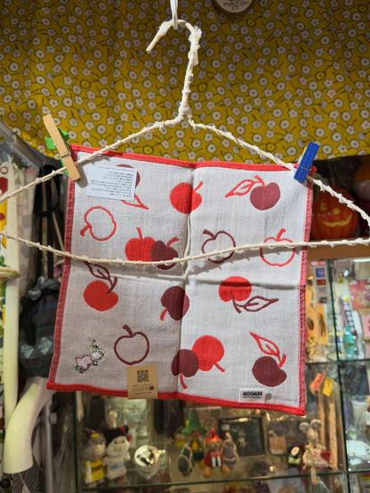 Little My & Apple Triple-Layer Gauze Handkerchief, Towel, Reversible, made in Japan